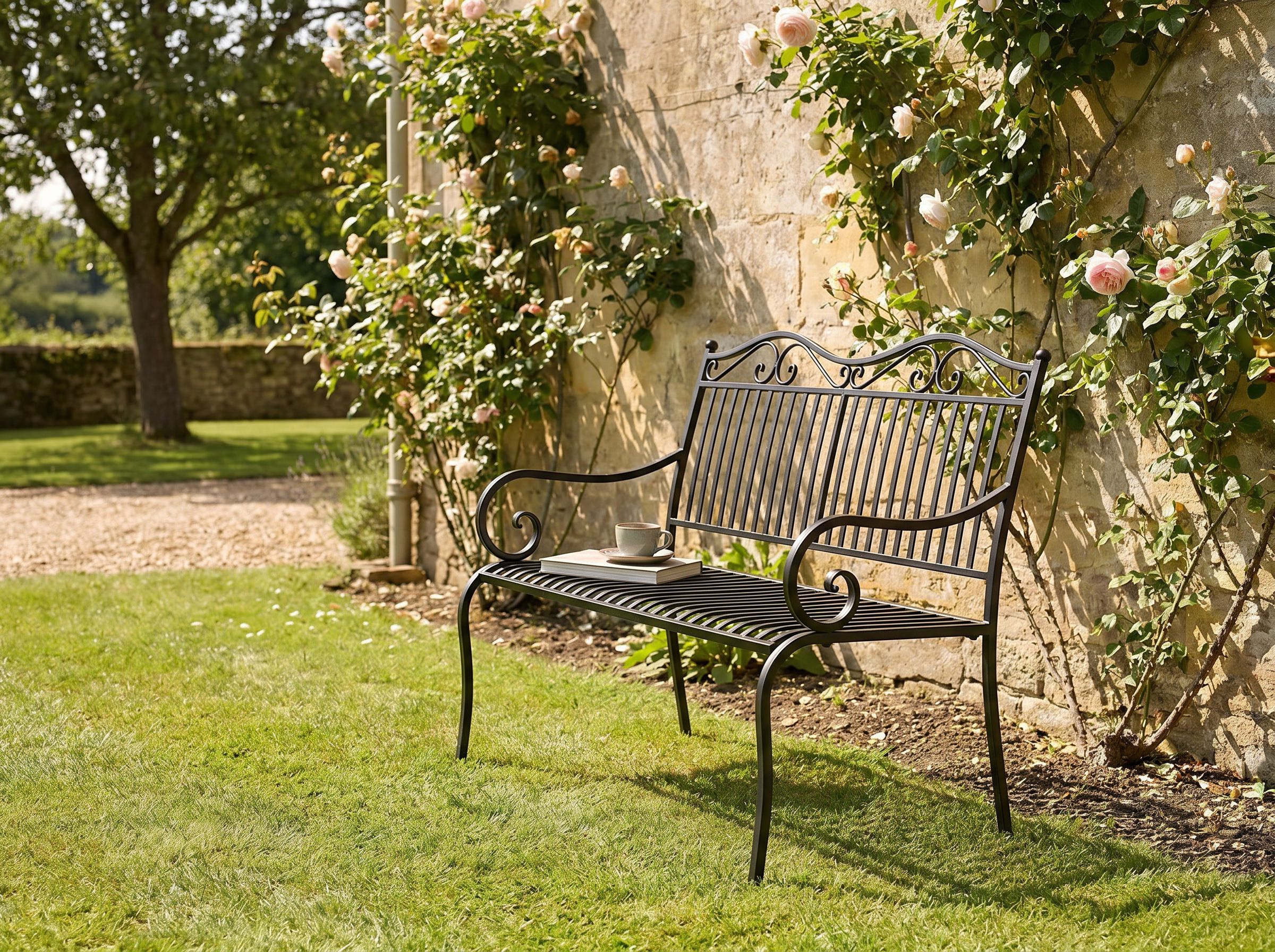 Comment entretenir un banc de jardin en metal